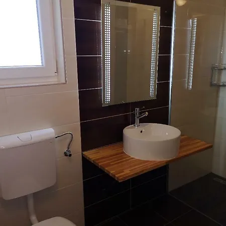 Panorama Sunset Apartment Cres